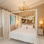 Sabrinas Haus - Adult Only +14 4*