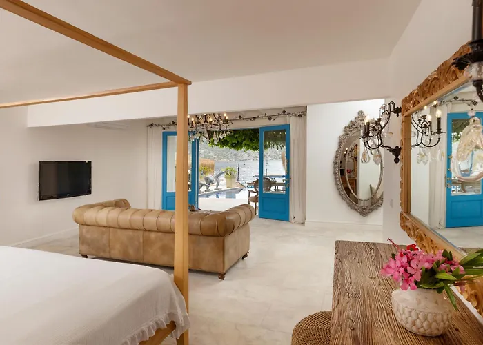 Sabrinas Haus - Adult Only +14