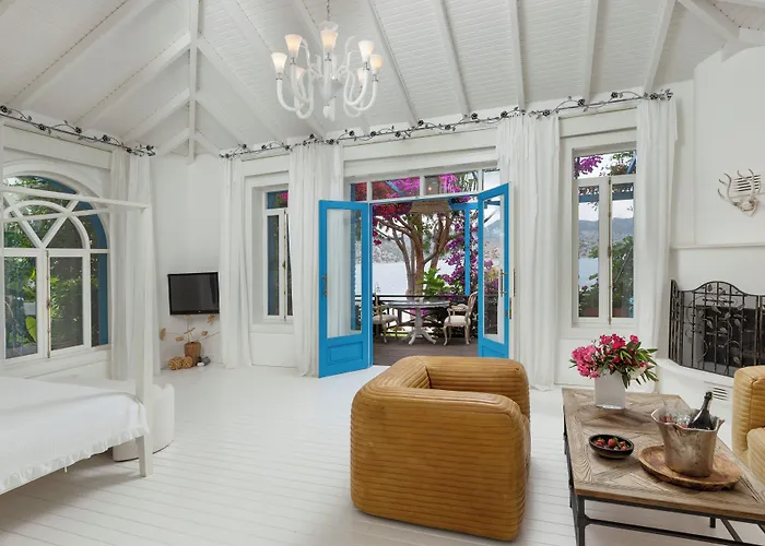 Sabrinas Haus - Adult Only +14