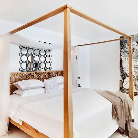 Sabrinas Haus - Adult Only +14 Hotel