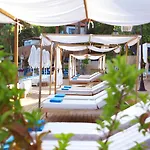Sabrinas Haus - Adult Only +14 4*