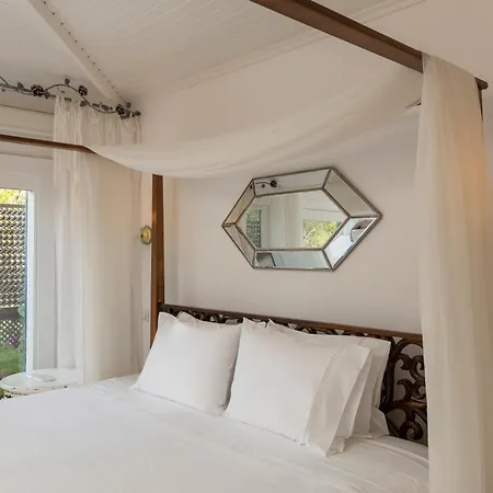 Sabrinas Haus (adults Only) מלון מרמריס