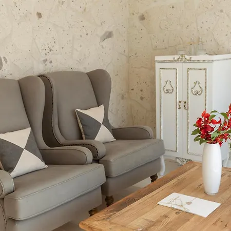 سابريناس هاوس - للكبار فقط +14 فندق